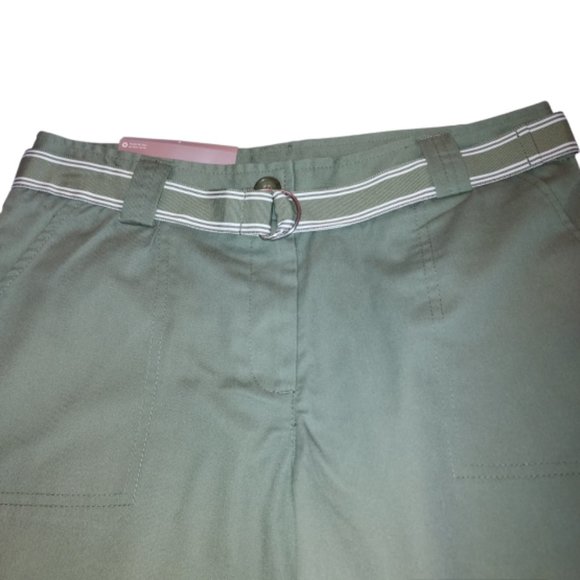 White Stag Olive Leaves Capri with Stripe Belt Size 6 NWT - Picture 2 of 6